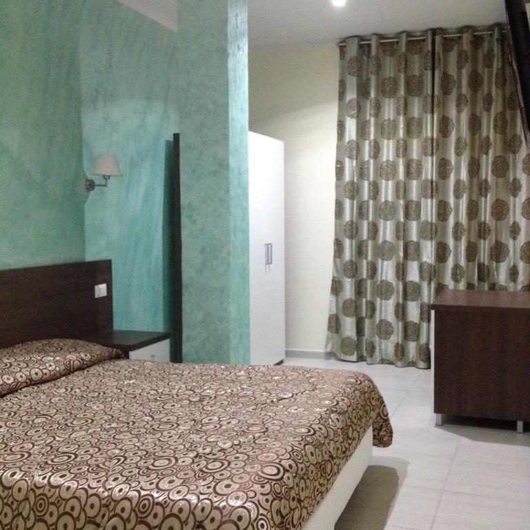 רומא Tiburtina Guesthouse מראה חיצוני תמונה