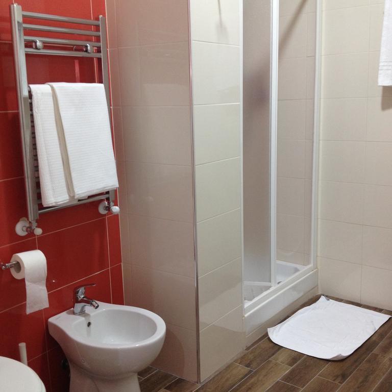 רומא Tiburtina Guesthouse מראה חיצוני תמונה